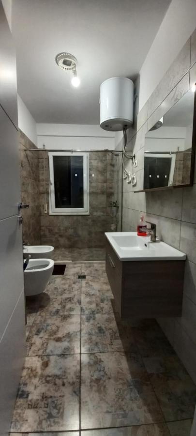 טיראנה Guesthouse Bela מראה חיצוני תמונה