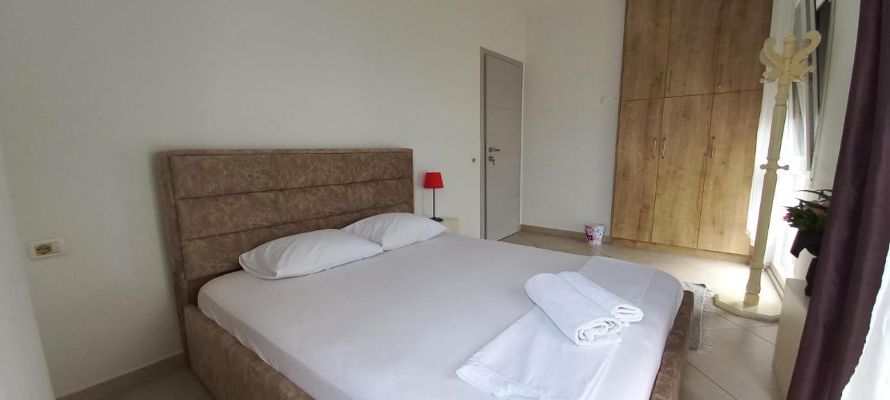טיראנה Guesthouse Bela מראה חיצוני תמונה